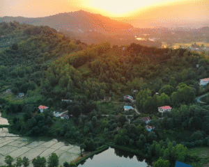 چشم‌انداز کلی بازار مسکن لاهیجان و اهمیت ویو در قیمت‌گذاری