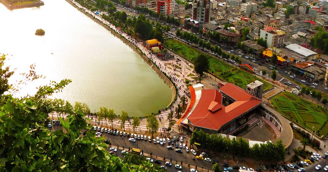 سرمایه‌ گذاری در املاک لاهیجان